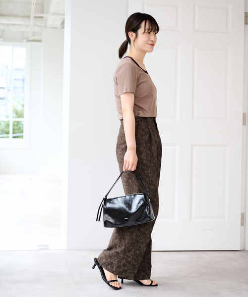 U by SPICK&SPAN(ユーバイスピックアンドスパン)の「《追加》STAND OIL / スタンドオイル Melly Bag(ハンドバッグ・レディース・ブラウン/ブラック・FREE)」の9枚目の写真
