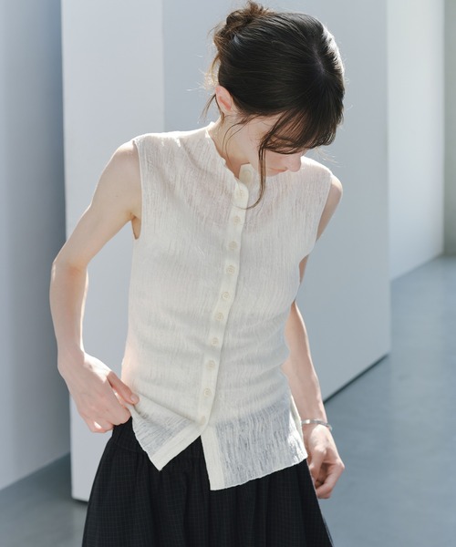 tageechita(タジチタ)の「【tageechita】テクスチャーニットノースリーブトップス(シャツ/ブラウス・レディース・ブラウン/アイボリー・L/M/S)」の20枚目の写真