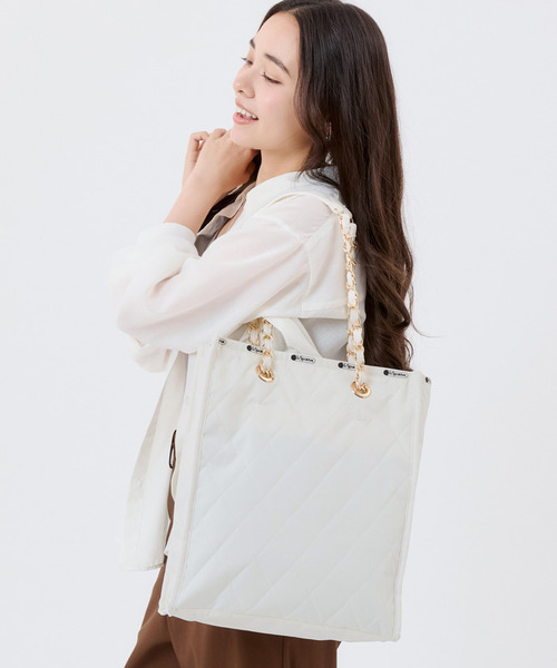 LeSportsac(レスポートサック)の「CHAIN N/S TOTE ルナキルトチェーン(トートバッグ・レディース・ホワイト・FREE)」の1枚目の写真
