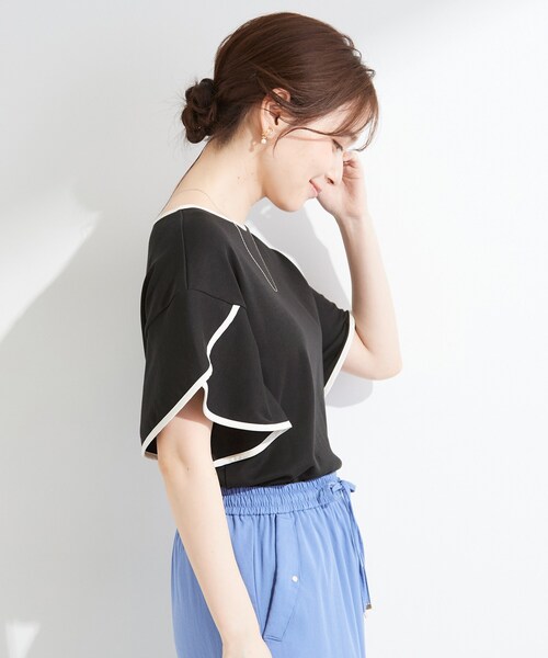 SHOO・LA・RUE(シューラルー)の「【ひんやり/洗濯機可/S-LL】配色パイピング フレアスリーブトップス(Tシャツ/カットソー・レディース・ベージュ系その他7/チャコール/ブラック系4・02/03/01/04)」の9枚目の写真