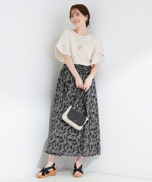 SHOO・LA・RUE(シューラルー)の「【ひんやり/洗濯機可/S-LL】配色パイピング フレアスリーブトップス(Tシャツ/カットソー・レディース・ベージュ系その他7/チャコール/ブラック系4・02/03/01/04)」の14枚目の写真