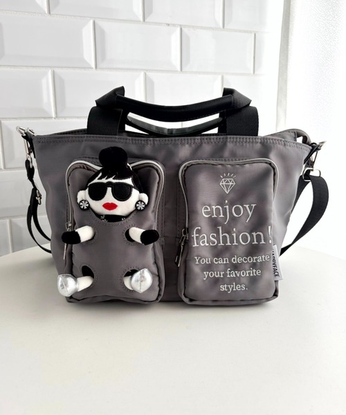 HAPPY FACE（ハッピーフェイス）の「ＥＭＭＡドール付２ＷＡＹバッグ　ＧＹ（ショルダーバッグ・レディース・グレー・ONE SIZE）」の9枚目の写真