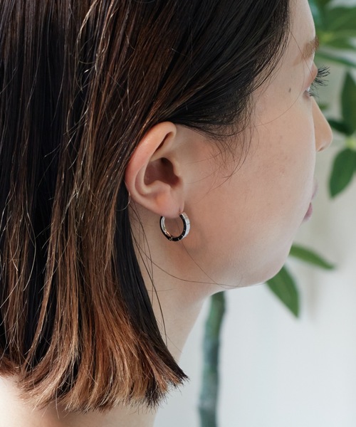 WARAIJOGO(ワライジョウゴ)の「【WARAIJOGO】EK320/リングフープピアス/両耳用(NEZ)(ピアス(両耳用)・メンズ・シルバー・FREE)」の2枚目の写真