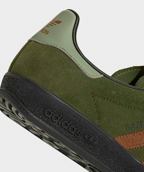 adidas(アディダス)の「adidas/アディダス GAZELLE INDOOR スニーカー スリーストライプス サイドライン スエード調 スウェード レースアップ メンズ レディース 2026年秋冬 秋物(スニーカー・メンズ・ベージュ/オリーブ・23/24/25/27/28/26.5/27.5/24.5/23.5)」の3枚目の写真