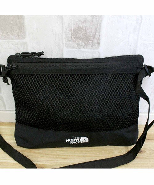 THE NORTH FACE（ザノースフェイス）の「TNF リンデン メッシュ クロスバッグ Linden Mesh Cross Bag 韓国限定（ショルダーバッグ・レディース・ブラック・ONE）」の4枚目の写真