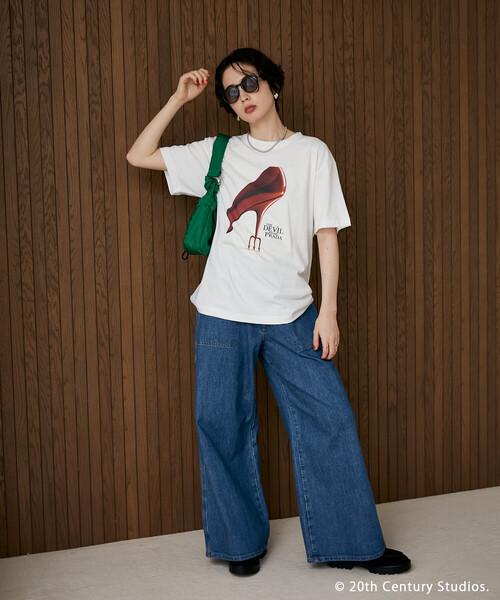 FREAK'S STORE(フリークスストア)の「GOOD ROCK SPEED/グッドロックスピード 【The Devil Wears Prada】PhotoHeels Tシャツ/『プラダを着た悪魔』(Tシャツ/カットソー・レディース・チャコール/オフホワイト・フリ-)」の9枚目の写真