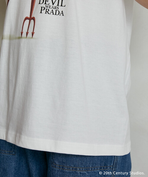 FREAK'S STORE(フリークスストア)の「GOOD ROCK SPEED/グッドロックスピード 【The Devil Wears Prada】PhotoHeels Tシャツ/『プラダを着た悪魔』(Tシャツ/カットソー・レディース・チャコール/オフホワイト・フリ-)」の18枚目の写真