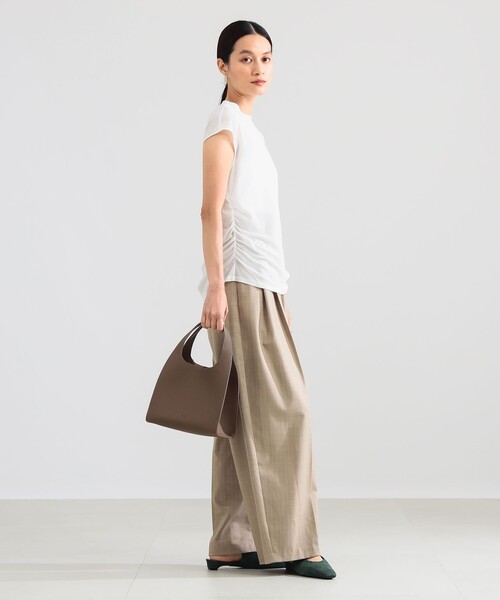 Demi-Luxe BEAMS(デミルクス ビームス)の「トリアセ サイドギャザー ブラウス(Tシャツ/カットソー・レディース・ホワイト/オリーブ・ONE SIZE)」の14枚目の写真
