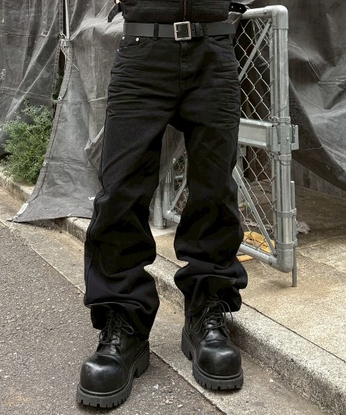 Never mind the XU / Chikashitsu+(ネバーマインド ザ エックスユー / チカシツプラス)の「essential black flare denim pants / エッセンシャルブラックフレアデニムパンツ(デニムパンツ・メンズ・ブラック・L/S/XS/M)」の4枚目の写真