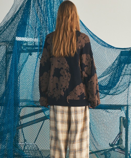 MAISON SPECIAL(メゾンスペシャル)の「《UNISEX》Fringe Cut Jacquard Prime-Over Flower Pattern Knit Sweater/フリンジカットジャガードプライムオーバーフラワーパターンニットセーター【MAISON SPECIAL/メゾンスペシャル】(ニット/セーター・メンズ・ブルー/ブラウン/ブラック・0/2/1)」の19枚目の写真