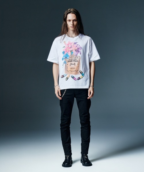 glamb（グラム）の「Magic Pills T-Shirt / マジックピルTシャツ（Tシャツ/カットソー・メンズ・ホワイト/チャコール・S/L/M）」の7枚目の写真