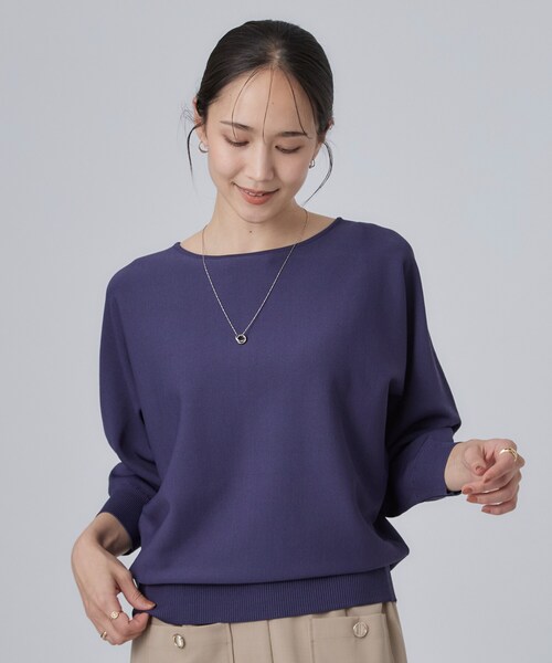 SHOO・LA・RUE(シューラルー)の「【洗濯機可】軽やかさらタッチ インせず着られる すっきり見えドルマンニット(ニット/セーター・レディース・ダークブラウン/ワインレッド/ネイビー/ベージュ・00)」の13枚目の写真