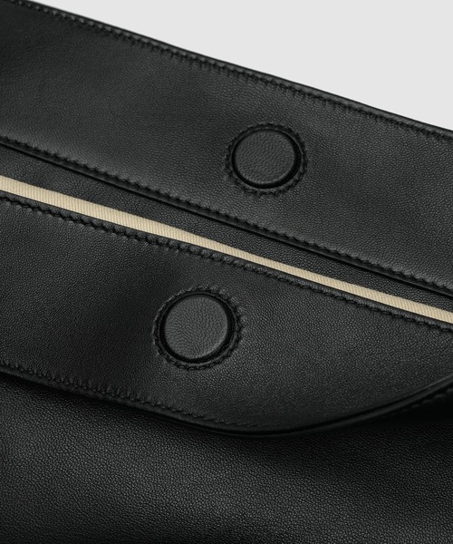 MARNI（マルニ）の「POD / ラムレザーショルダーバッグ（ショルダーバッグ・レディース・ブラック/キャメル・ONE SIZE）」の7枚目の写真