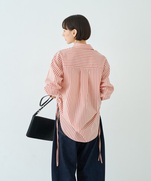 Rouge vif Anna(ルージュヴィフアンナ)の「ストライプサイドドロストシャツ(シャツ/ブラウス・レディース・ブラウン/レッド・フリー)」の11枚目の写真