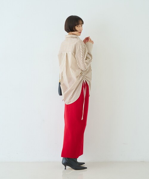 Rouge vif Anna(ルージュヴィフアンナ)の「ストライプサイドドロストシャツ(シャツ/ブラウス・レディース・ブラウン/レッド・フリー)」の17枚目の写真