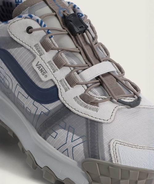VANS(バンズ)の「クロスパス XC GORE-TEX / Crosspath XC GORE-TEX MTE Light Grey VN000EKHLTG1(スニーカー・メンズ・ライトグレー・10/9.5/9/8.5/8/7.5/7/6.5/6/5.5/5/12/11.5/11/10.5)」の8枚目の写真