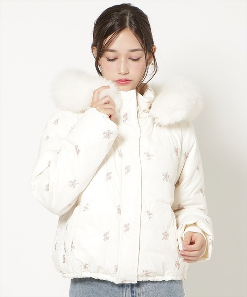 WILLSELECTION(ウィルセレクション)の「小花刺繍ショートダウン(ダウンジャケット/コート・レディース・ブラック/オフホワイト/ピンク/アイボリー・FREE)」の8枚目の写真