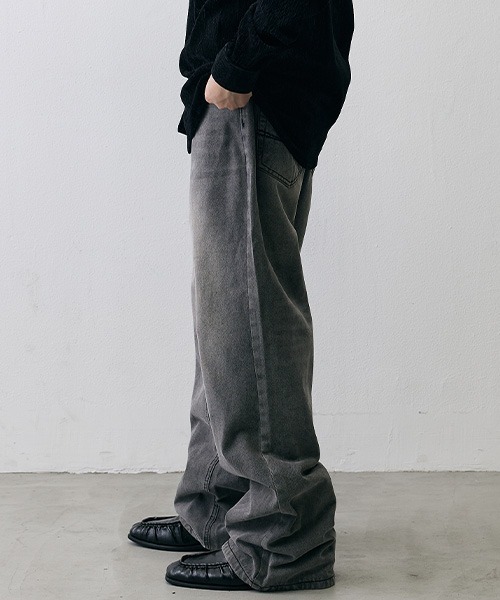 Shoowtime(ショウタイム)の「Vintage Faded Loose Straight Denim / ヴィンテージフェード ルーズストレートデニム(デニムパンツ・メンズ・グレー系/ライトブルー・LARGE/MEDIUM/X-LARGE/SMALL)」の14枚目の写真