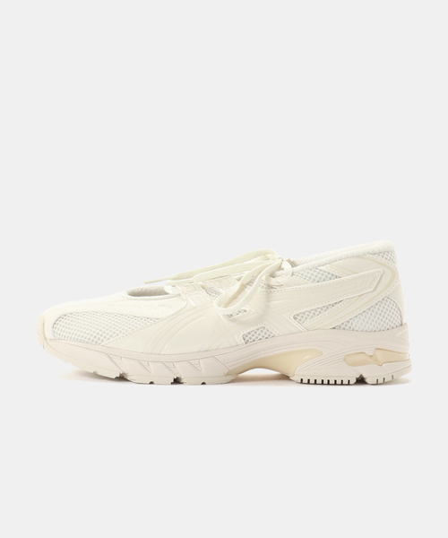 ASICS(アシックス)の「ASICS GEL-DS TRAINER SP 1203B057.100(スニーカー・レディース・ベージュ・23cm/23.5cm/24cm/24.5cm)」の1枚目の写真