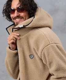 No Rain No Rainbow（ノーレインノーレインボー）の「mpa4236- drop shoulder boa hoodie (pick mini patch ) ボアパーカー(NR26W-06)（パーカー）」