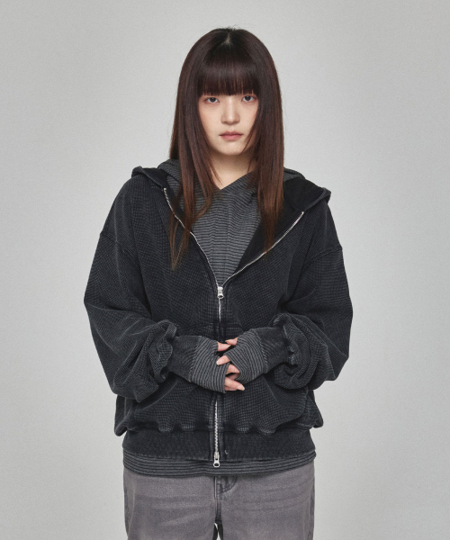 KICHUL(キチョル)の「Grit ワッフル フードジップアップ(ブラック)(パーカー・レディース・その他・SMALL/LARGE/MEDIUM)」の4枚目の写真
