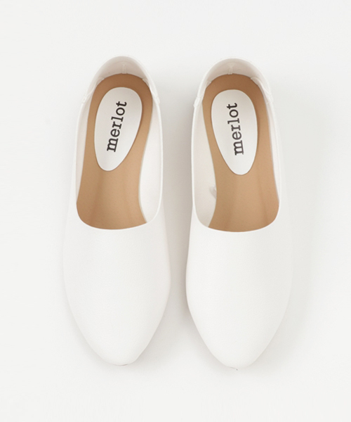 MERLOT（メルロー）の「バブーシュ000-2437（パンプス・レディース・ホワイト/キャメル/ブラック・M/L）」の2枚目の写真