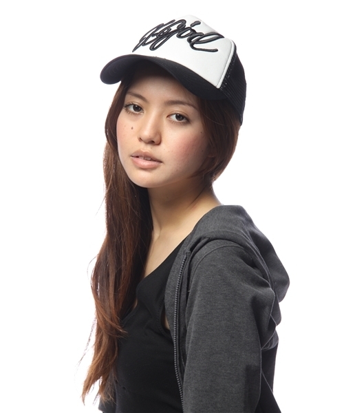 X-girl（エックスガール）の「EMBROIDERY MESH CAP（キャップ・レディース・ホワイト/ブラック・ONE SIZE）」の9枚目の写真