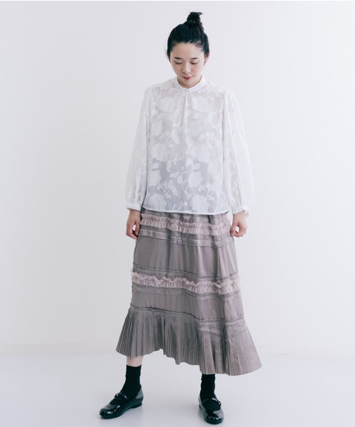 merlot plus(メルロープリュス)の「フラワー総レースバンドカラーブラウス2364(シャツ/ブラウス・レディース・ホワイト/ブラック・FREE)」の14枚目の写真