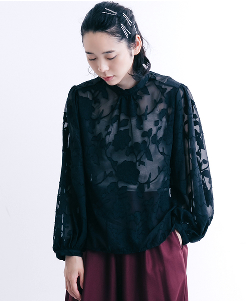 merlot plus(メルロープリュス)の「フラワー総レースバンドカラーブラウス2364(シャツ/ブラウス・レディース・ホワイト/ブラック・FREE)」の16枚目の写真