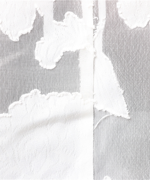 merlot plus(メルロープリュス)の「フラワー総レースバンドカラーブラウス2364(シャツ/ブラウス・レディース・ホワイト/ブラック・FREE)」の7枚目の写真