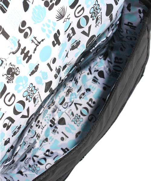 BEAMS(ビームス)の「GRAVIS / HOBO SMALL YH(ショルダーバッグ・メンズ・ブラック・ONE SIZE)」の6枚目の写真