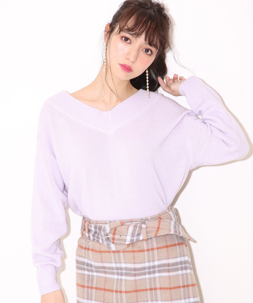 one after another NICE CLAUP(ワンアフターアナザーナイスクラップ)の「Vあきゆるっとシンプルニット(ニット/セーター・レディース・ブラック/ピンク/アイボリー/ラベンダー/レッド系その他・FREE)」の2枚目の写真