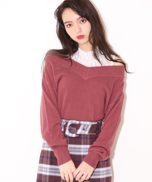 one after another NICE CLAUP(ワンアフターアナザーナイスクラップ)の「Vあきゆるっとシンプルニット(ニット/セーター・レディース・ブラック/ピンク/アイボリー/ラベンダー/レッド系その他・FREE)」の5枚目の写真