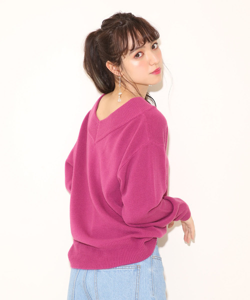 one after another NICE CLAUP(ワンアフターアナザーナイスクラップ)の「Vあきゆるっとシンプルニット(ニット/セーター・レディース・ブラック/ピンク/アイボリー/ラベンダー/レッド系その他・FREE)」の4枚目の写真