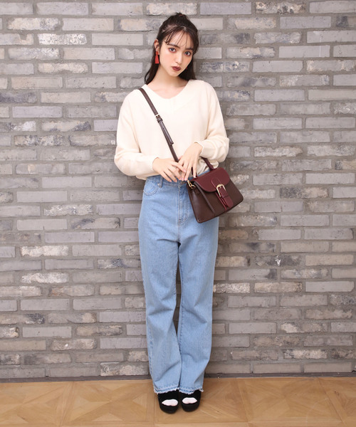 one after another NICE CLAUP(ワンアフターアナザーナイスクラップ)の「Vあきゆるっとシンプルニット(ニット/セーター・レディース・ブラック/ピンク/アイボリー/ラベンダー/レッド系その他・FREE)」の11枚目の写真