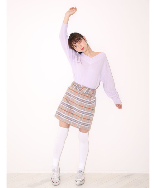 one after another NICE CLAUP(ワンアフターアナザーナイスクラップ)の「Vあきゆるっとシンプルニット(ニット/セーター・レディース・ブラック/ピンク/アイボリー/ラベンダー/レッド系その他・FREE)」の14枚目の写真