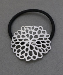 透かし柄 メタル ヘアゴム