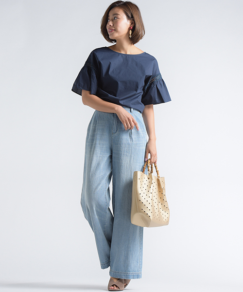 LIPSTAR(リップスター)の「タックワイドデニムパンツ(デニムパンツ・レディース・ブルー/ライトブルー・M/S)」の5枚目の写真