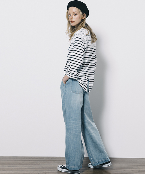 LIPSTAR(リップスター)の「タックワイドデニムパンツ(デニムパンツ・レディース・ブルー/ライトブルー・M/S)」の4枚目の写真