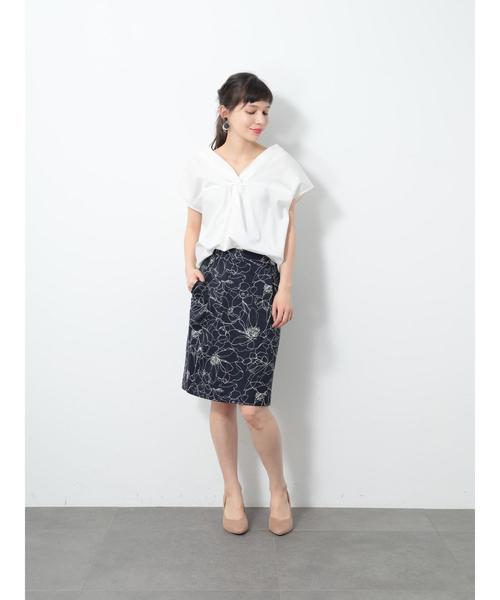 YECCA VECCA(イェッカヴェッカ)の「P.モノトーン線画フラワースカート(スカート・レディース・ネイビー/ホワイト・M/S)」の11枚目の写真