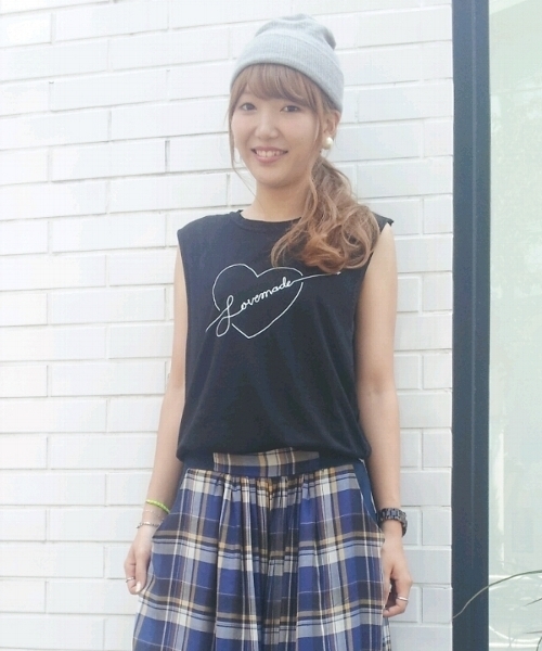 Another Edition（アナザーエディション）の「■LOVE/M HEART TT◆（タンクトップ・レディース・ホワイト/ブラック・フリー）」の2枚目の写真