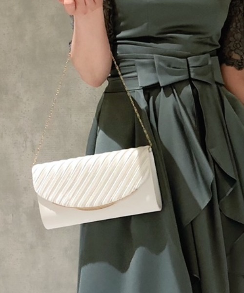 Cupid Heart（キューピッドハート）の「【Cupid Heart】結婚式BAG サテンプリーツバッグ（クラッチバッグ・レディース・ライトグレー/ベージュ/オフホワイト/ライトブラック・MEDIUM）」の15枚目の写真