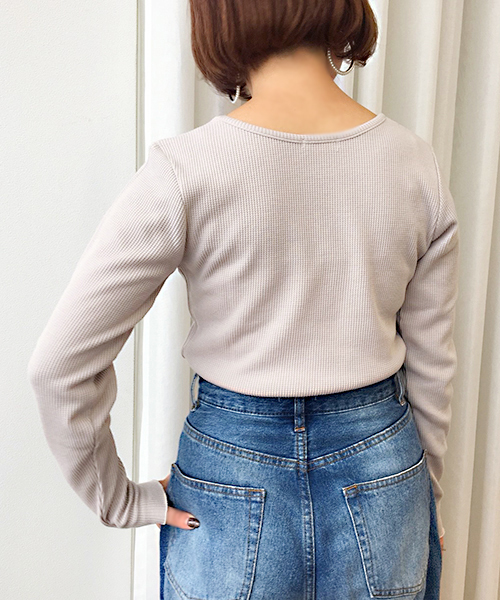 apres jour(アプレジュール)の「ロゴ刺繍ワッフルロンT【ZOZOTOWN限定アイテム】(Tシャツ/カットソー・レディース・ブラック/オフホワイト/ライトベージュ・フリー)」の13枚目の写真