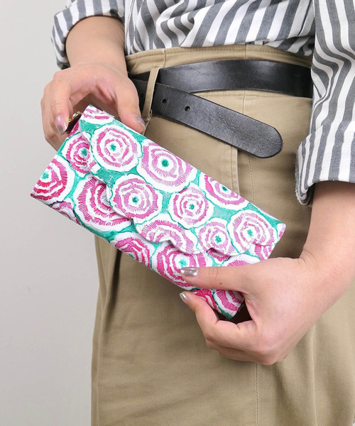 tsumori chisato CARRY（ツモリチサトキャリー）の「花クラフト 長財布