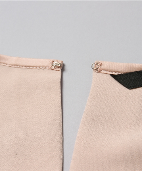 Liesse（リエス）の「【3】ノースリーブブラウス（シャツ/ブラウス・レディース・ブルー/ネイビー/ピンクベージュ・9）」の7枚目の写真