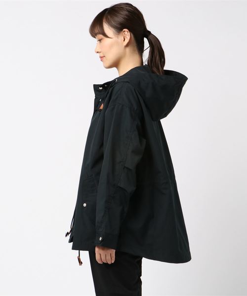 EVLOVE(イヴロヴ)の「ラウンドヘムマウンテンパーカー(マウンテンパーカー・レディース・ブラック/ネイビー・13号/15号/17号)」の3枚目の写真