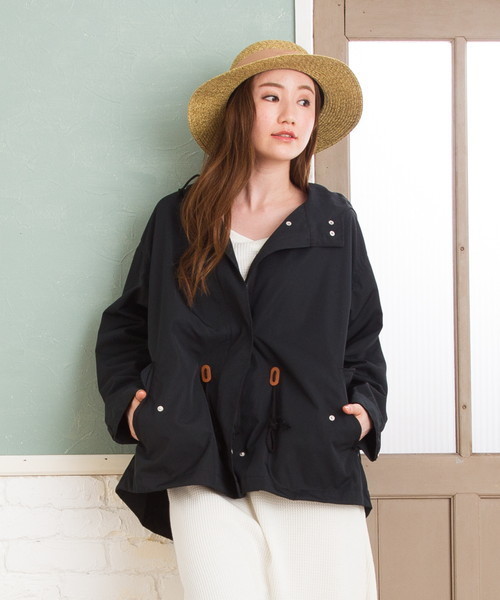 EVLOVE(イヴロヴ)の「ラウンドヘムマウンテンパーカー(マウンテンパーカー・レディース・ブラック/ネイビー・13号/15号/17号)」の1枚目の写真