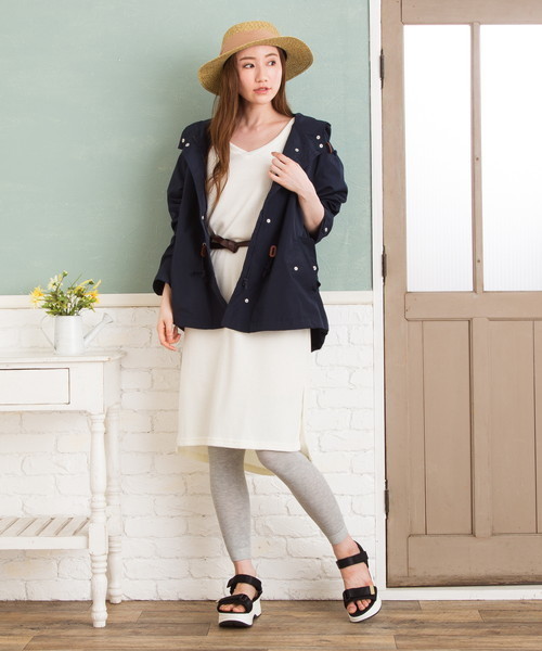 EVLOVE(イヴロヴ)の「ラウンドヘムマウンテンパーカー(マウンテンパーカー・レディース・ブラック/ネイビー・13号/15号/17号)」の6枚目の写真