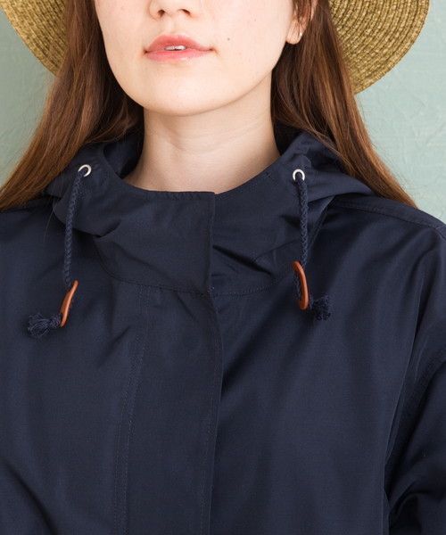 EVLOVE(イヴロヴ)の「ラウンドヘムマウンテンパーカー(マウンテンパーカー・レディース・ブラック/ネイビー・13号/15号/17号)」の9枚目の写真