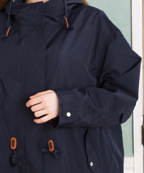 EVLOVE(イヴロヴ)の「ラウンドヘムマウンテンパーカー(マウンテンパーカー・レディース・ブラック/ネイビー・13号/15号/17号)」の11枚目の写真